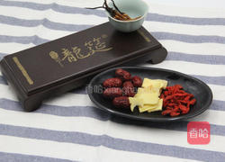 冬虫夏草炖乳鸽的做法图解1