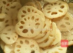 麻辣莲菜的做法图解1