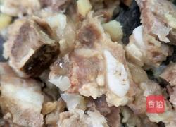 蒜蓉排骨鸡蛋蒸面的做法图解1