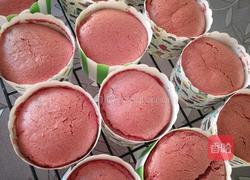 红丝绒杯子蛋糕的做法图解16