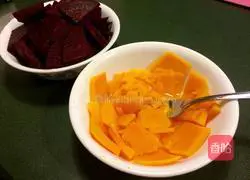 Illustration of how to make Yuhuashi Tangyuan 1