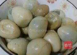 油炸稣皮鹌鹑蛋的做法图解2