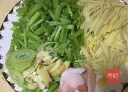 芹菜炒土豆丝的做法图解2