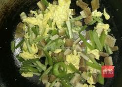 辣味小炒的做法图解3