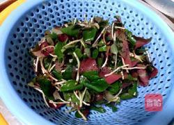 凉拌折耳根的做法图解1