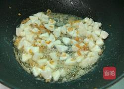 胡萝卜炒饭的做法图解3