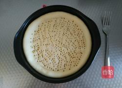 番茄酱版~培根红肠披萨〔9寸〕的做法图解14