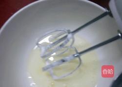 六寸中空蛋白蛋糕的做法图解3