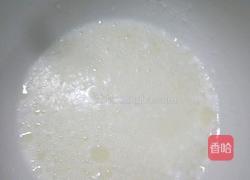 六寸中空蛋白蛋糕的做法图解4