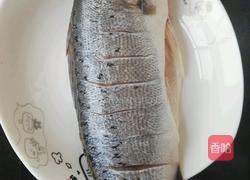 红烧海鲈鱼的做法图解1