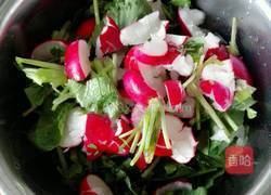 凉拌樱桃小萝卜的做法图解4