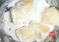 拔丝苹果的做法图解2