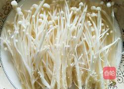 西红柿炒金针菇的做法图解2