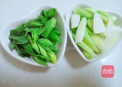 清炒自发绿豆芽的做法图解1