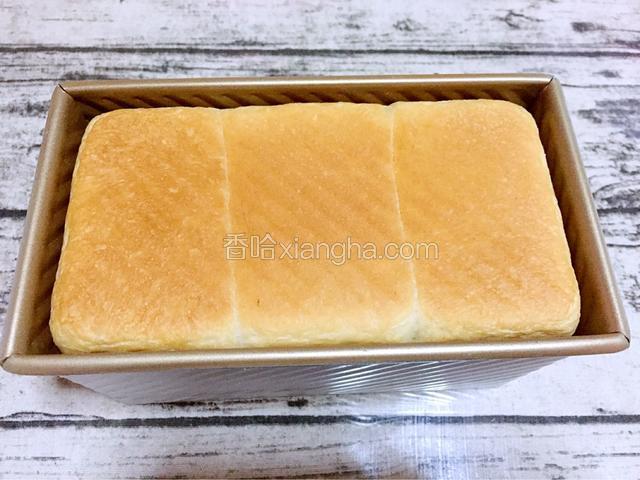 烤到表面金黄色即可