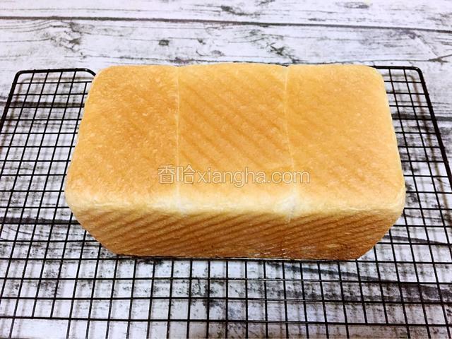 趁热脱模晾凉即可食用