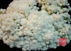 有机菜花炒肉的做法图解1