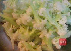 有机菜花炒肉的做法图解6