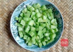 青瓜汁的做法图解1