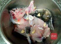 简易火锅鱼女士版的做法图解2