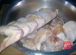 蚝油酱鸡翅的做法图解1