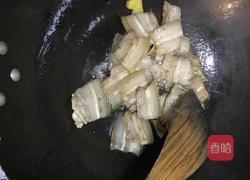 五花肉炒青椒的做法图解3