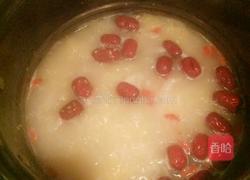 红枣银耳小米粥的做法图解3