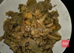 酸菜鲫鱼汤的做法图解3