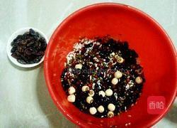 葡萄干版八宝粥的做法图解2