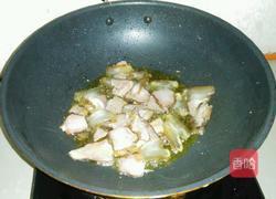蒜苔炒腊肉的做法图解2