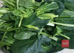 菠菜炒鸡蛋的做法图解1