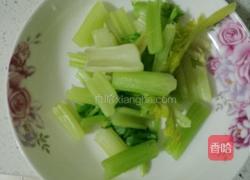虾皮醋拌芹菜的做法图解5