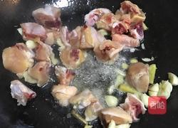 鸡腿焖土豆的做法图解3