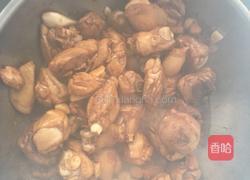 鸡腿炖香菇的做法图解4