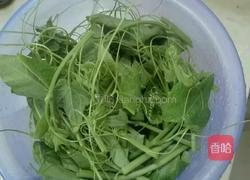 清炒佛手瓜叶的做法图解2