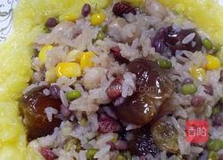 香甜菠萝糯米饭的做法图解2