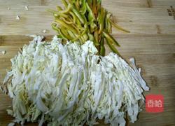 尖椒爆炒苞菜的做法图解3