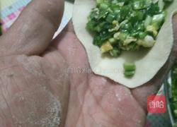 韭菜鸡蛋水饺的做法图解6