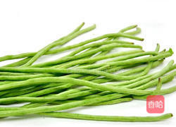 炝炒长豆角的做法图解1