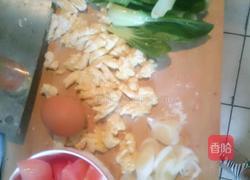 西红柿鸡蛋青菜疙瘩汤的做法图解2