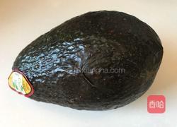 豆腐牛油果虾仁的做法图解1