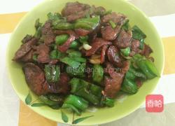 青椒炒辣香肠的做法图解12