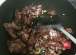 青椒炒辣香肠的做法图解6