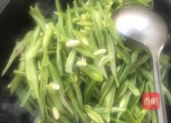 炒云豆丝的做法图解1