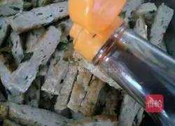 Illustration of how to make steamed fish cakes 2