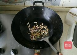 青菜香菇鸡蛋面（宝宝辅食）的做法图解3