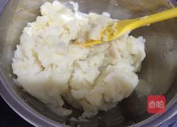 椒盐土豆饼的做法图解3