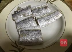 家常带鱼的做法图解1