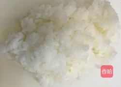 香芒鲑鱼寿司的做法图解1