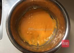 胡萝卜汁戚风蛋糕的做法图解4